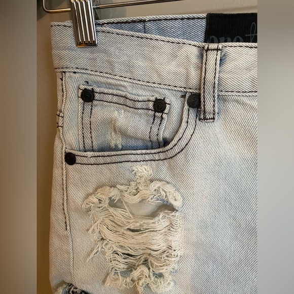 ONE Teaspoon Distressed Jeans Size 25 - Picture 6 of 16